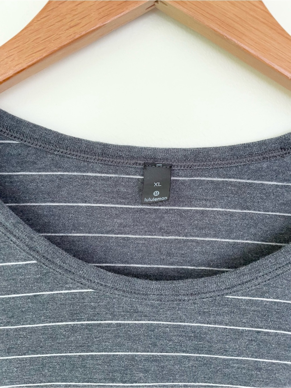 Lululemon 5 Year Basic Long Sleeve
Short Serve Stripe Heathered Black Moon Shine - Picture 10 of 10